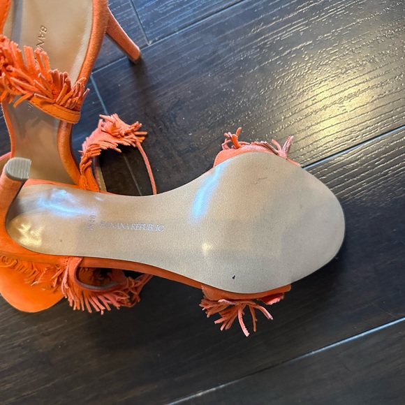 Banana Republic size 9.5 orange heels - Picture 3 of 5
